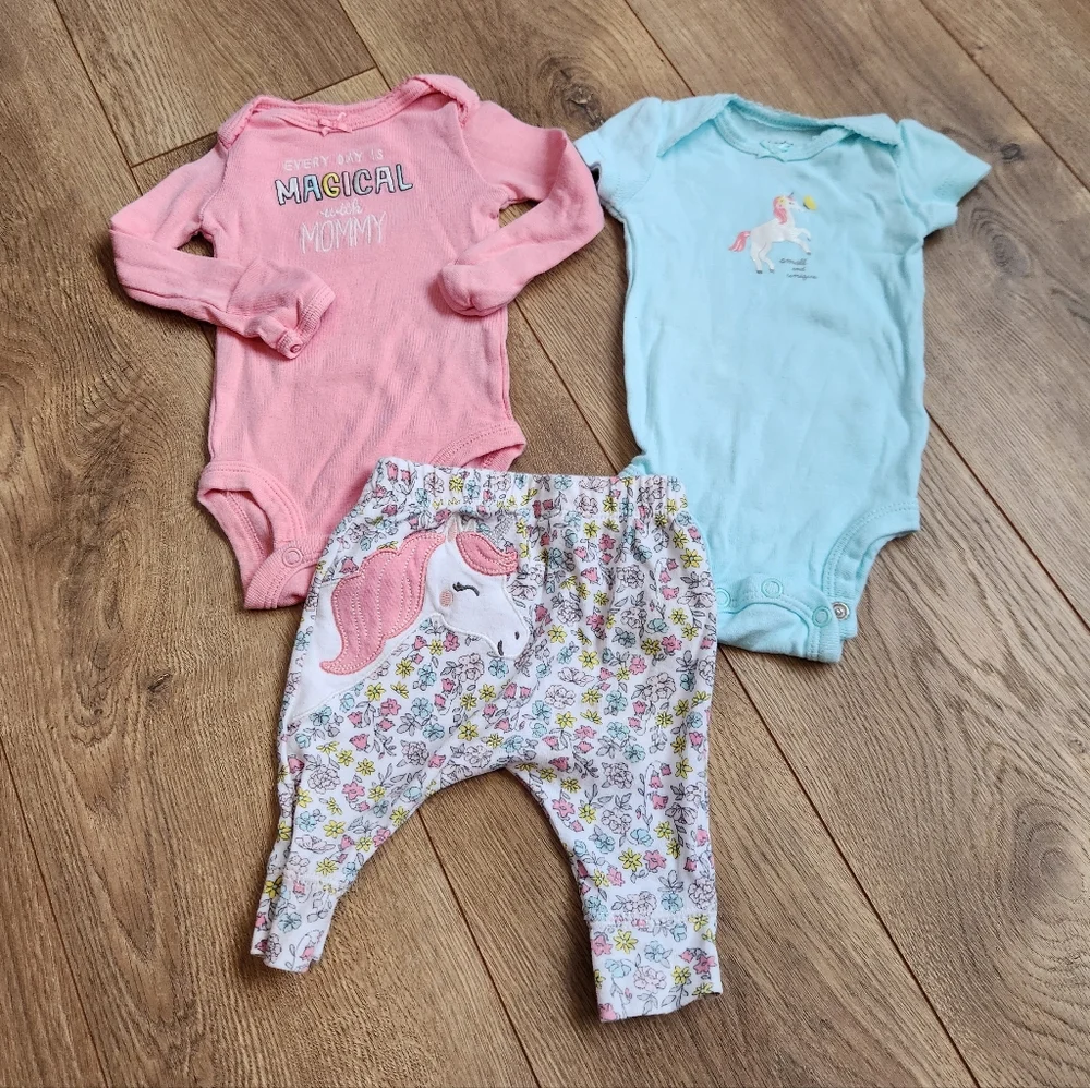 Carter's NB Girls Unicorn Outfit